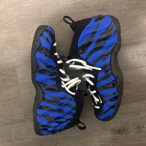 Nike foamposite Memphis tiger